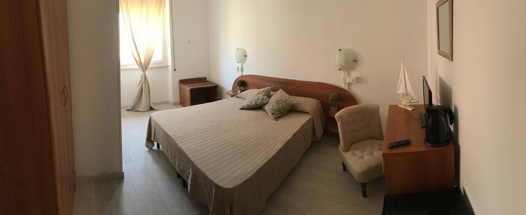 City Hotel 维亚雷焦 外观 照片