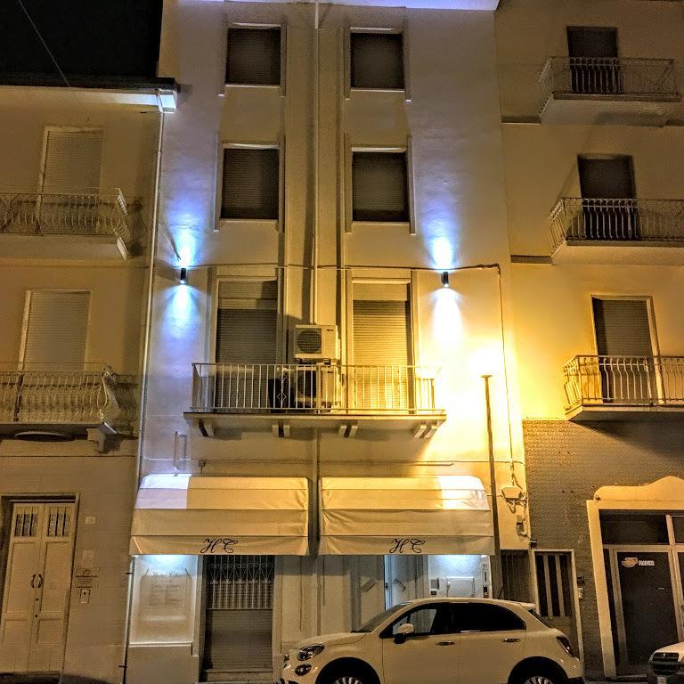 City Hotel 维亚雷焦 外观 照片
